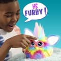 Miniatyrbillede 3 af 6: Furby Tie Dye, 15 tilbehør, interaktiv plys til piger og drenge, stemmeaktiveret animatronic, fra 6 år