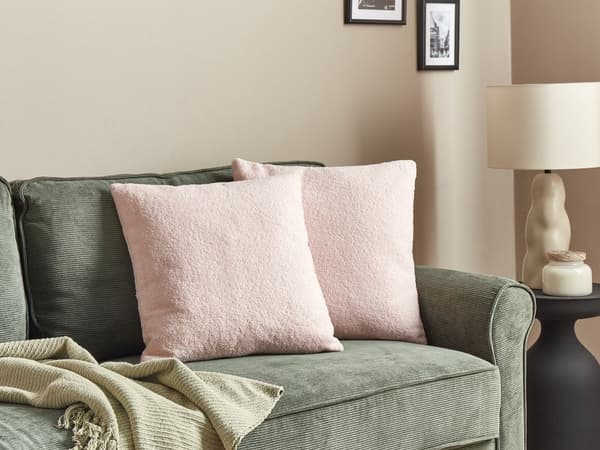 Set med 2 LEUZEA Boucle prydnadskuddar 45 x 45 cm Pastellrosa Enfärgad Lumarko!
