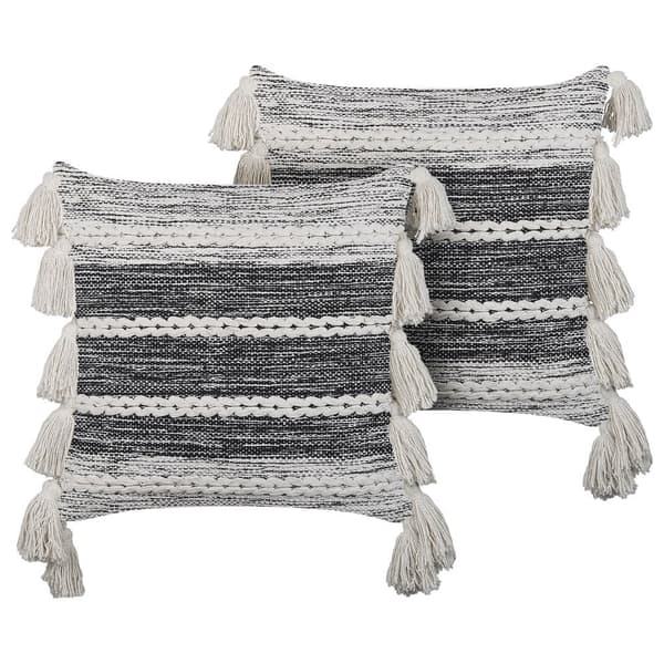2 dekorative bomuldspuder med frynser 45 x 45 cm sort med hvid ROCHEA