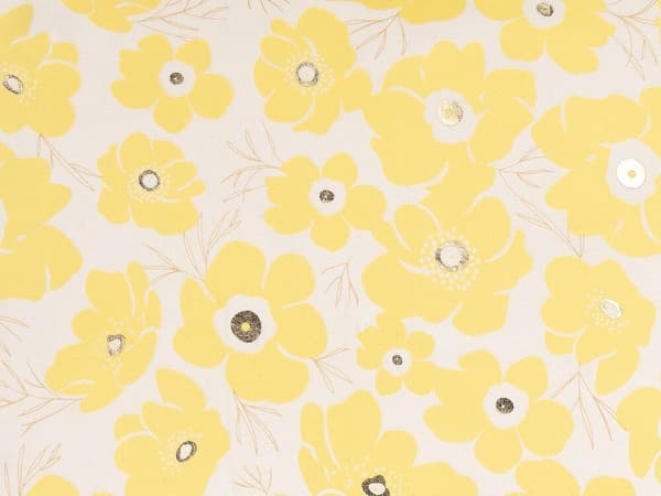 Set med 2 TRITELEIA prydnadskuddar i sammet 45 x 45 cm gult blommönster Lumarko!