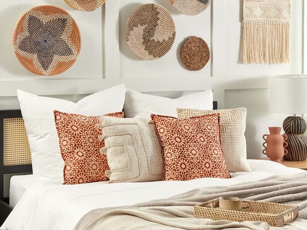 Set med 2 CEIBA prydnadskuddar bomull 45 x 45 cm röda geometriska mönster Lumarko!