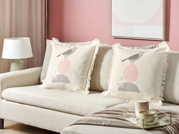 Set med 2 WATTLE prydnadskuddar 60 x 60 cm ljusbeige djurmönster Lumarko!