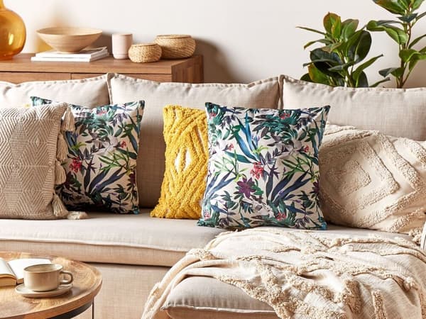 Set med 2 prydnadskuddar GASTERIA Sammet 45 x 45 cm Grönt växtmönster Lumarko!