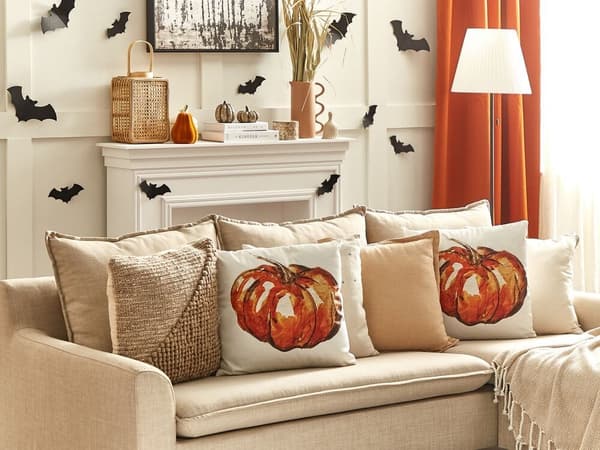 2 prydnadskuddar i sammet med pumpamotiv 45 x 45 cm beige med orange CURBITA Lumarko!