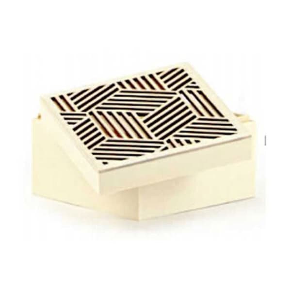 Trälåda med genombrutet lock Geometrisk - 9,5 x 9,5 x 6 cm
