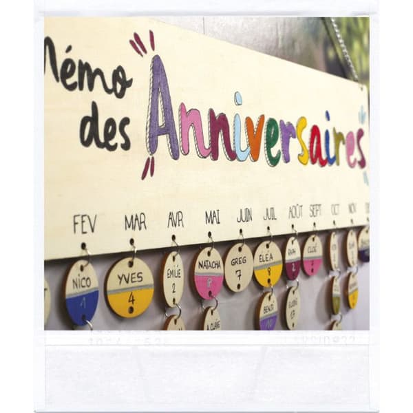 Evig födelsedagskalender i trä att dekorera - 42 x 12 cm