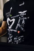 Miniatyrbillede 2 af 4: Unisex T-shirt i Oversize med Vingeprint - Paprocki & Brzozowski, Sort