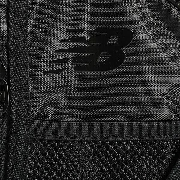 Skuldertaske New Balance Opp Core Shoulder