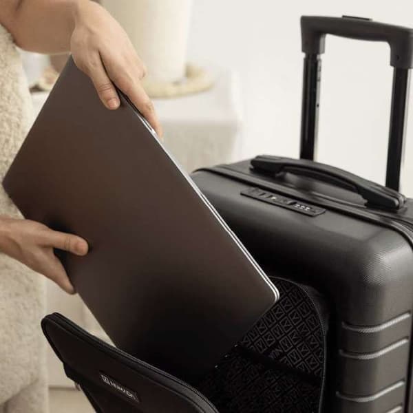 Kabinväska - NUMADA - UpFly T21 - 56x37x23.5cm - 43L - Fack för Laptop 15" - USB