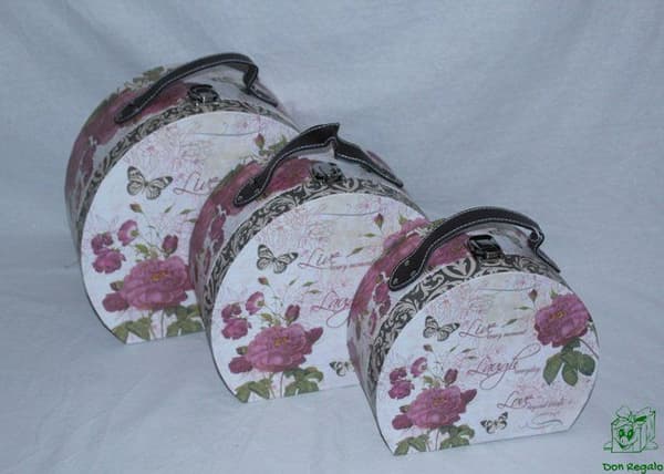 Set av resväskor Drw - 1 - DonRegaloWeb Set med 3 resväskor i kartong med handtag i konstläder dekorerade med blommor