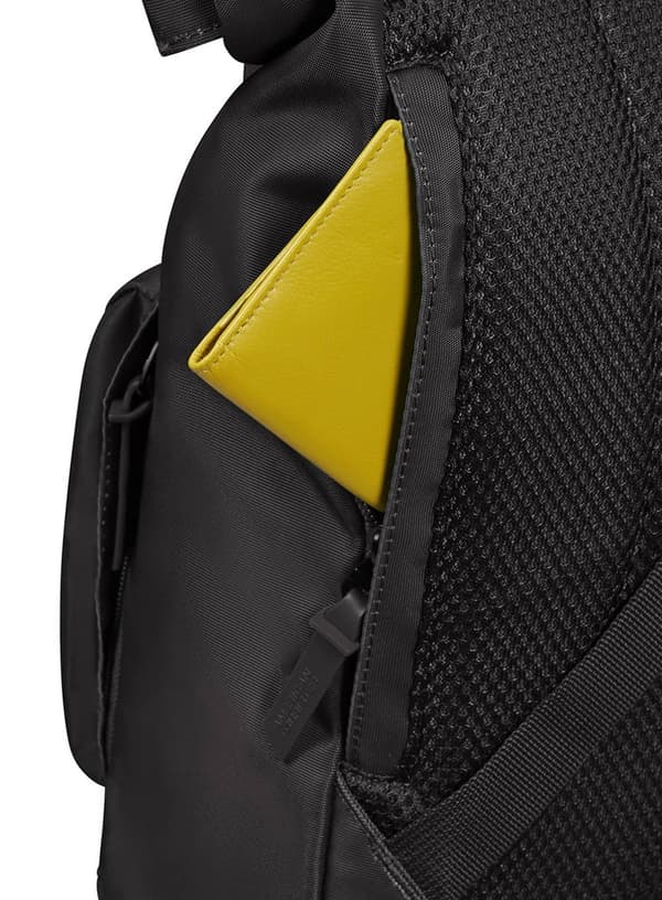 American Tourister Urban Groove City -reppu - musta