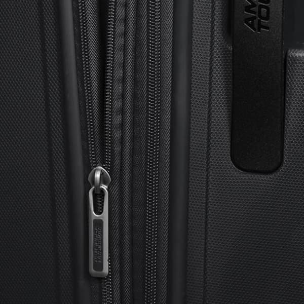 Hardside resväska - American Tourister - Sunside - 77 cm - Svart - Expanderbar - 4 360° hjul