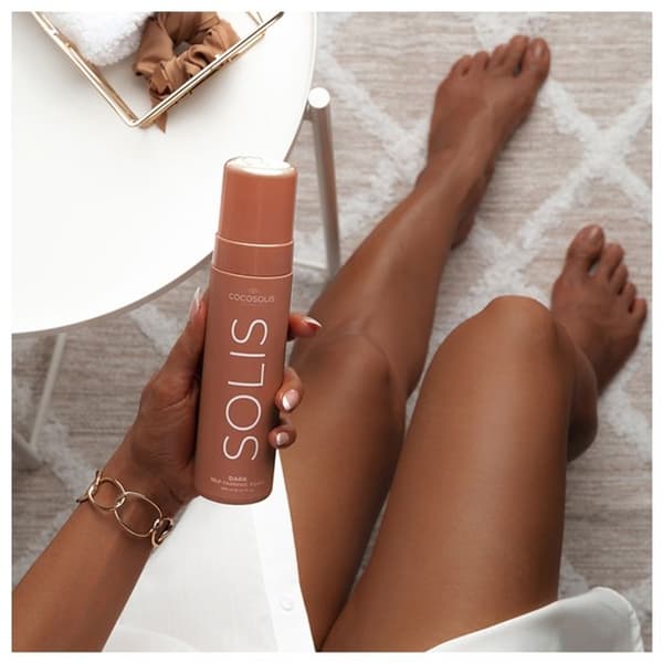 COCOSOLIS - Naturlig självbrunande mousse (mörkbrun) 200 ml