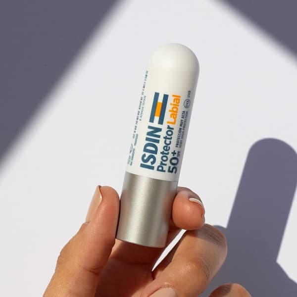 Huulivoide Isdin 690017464