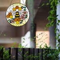 Pikkukuva 8 / 8: OBOSOE aurinkokeräinikkuna 20cm – riippuva mehiläinen aurinkoa heijastava mosaiikkilasikoriste kotiin ja puutarhaan