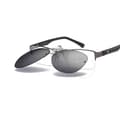 Miniatyrbillede 2 af 3: Clip-on-solbriller med UV400-beskyttelse og sort glas