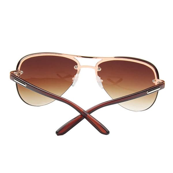 Modernit ruskeat pilottilasit aviator -aurinkolasit