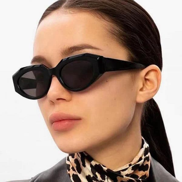Retro solbriller kvinder dette års hotteste trend flerfarvet Black