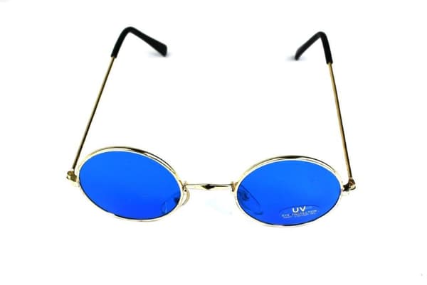 Round sunglasses in gold with blue lens