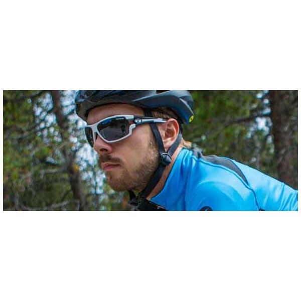 Tifosi Amok Interchangeable Aurinkolasit Musta Smoke/CAT3 + AC Red/CAT2 + Clear/CAT0