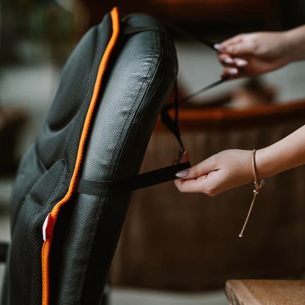 Medivon massagesits Cosy Mesh – vibrationsmassage med värme och timer
