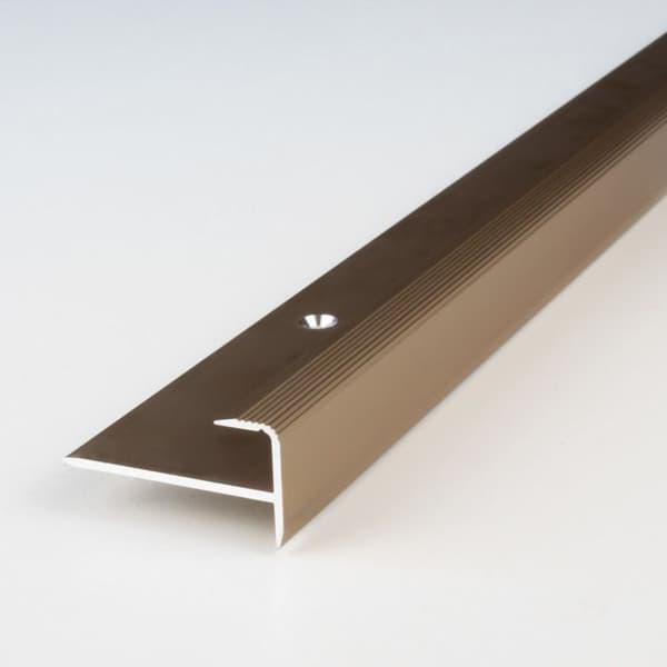 Nez på aluminium anodiserad ljusbrons l 10 mm H 8.5 mm Börjad 1 st L 2700 mm