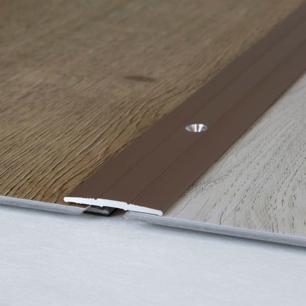 Tröskelband Alu anodiserad L 27 mm H 1.7 mm Lång 2700 mm Förborrad