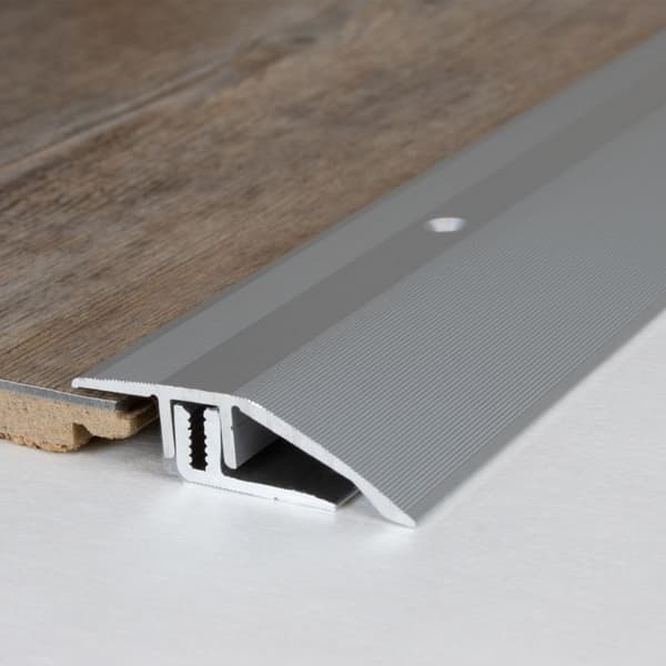 PROVISTON Profil för justering Alu anodiserad Silver l 44mm H 7 - 15mm Förborrad L 2700 mm
