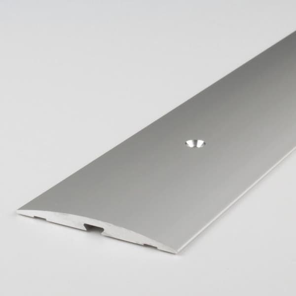 Balk av anodiserad aluminium Silver L 50 mm H 4 mm Genomgående på sidan