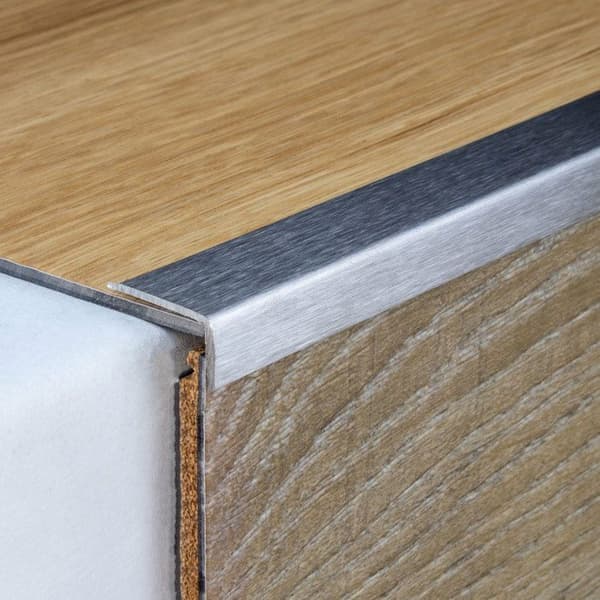 PROVISTON Mini Hörnprofil Stål Matstål 1.5 x 10 x 17 x 2700 mm Ogenomträngd
