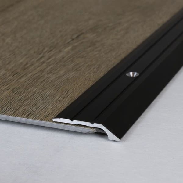 Avslutningsprofil tjocklek 4,5 mm anodiserad aluminium att skruva fast
