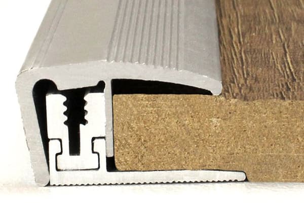 Avslutningsprofil Laminat H 7 17mm L 24mm Anodiserad aluminium Genombruten Flex Silver