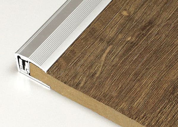 Avslutningsprofil Laminat H 7 17mm L 24mm Anodiserad aluminium Genombruten Flex Silver