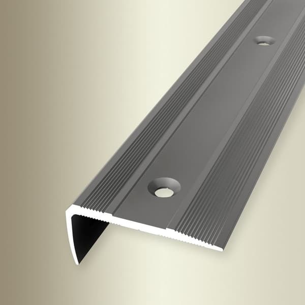 Nez de marche 16 x 38 mm Cannelerad hörnprofil Inbyggd Genomborrad Olika... Varianter Küberit L 1000 mm Rostfritt stål
