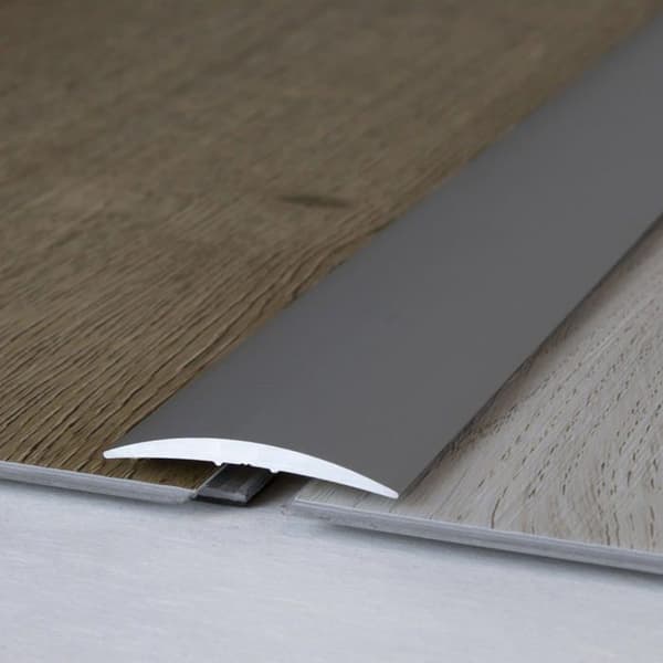 Tröskelband Alu anodiserad Silver L 37 mm H 4.5 mm Lång 2700 mm Självhäftande