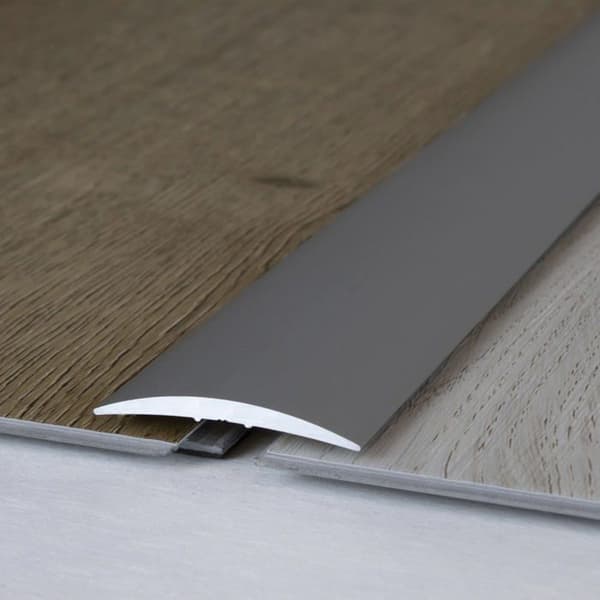 Tröskelband Alu anodiserad Silver L 37 mm H 4.5 mm Lång 2700 mm Självhäftande