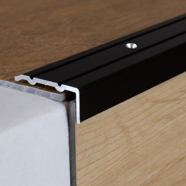 Kantlist 10 x 24,5 x 800 mm Typ 88 89 anodiserad aluminium ljusbrons perforerad