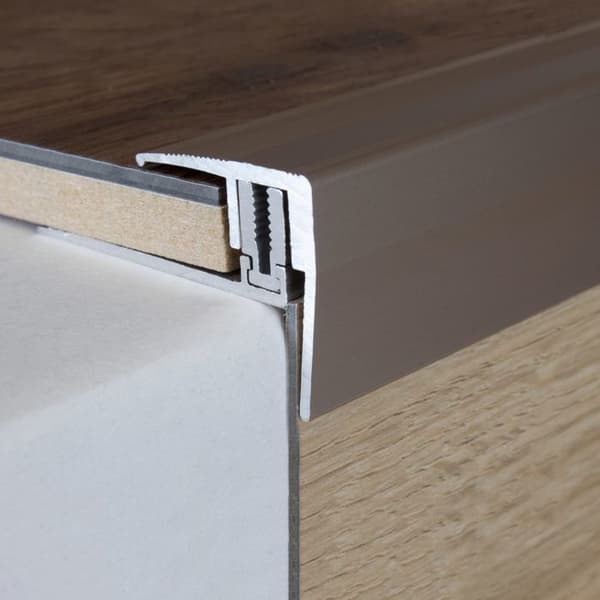 Nez de marche för laminatparkett hörn H 7 x 15,5 mm l 28 mm i 3 delar anodiserat aluminium med hål Flex-guld-2700