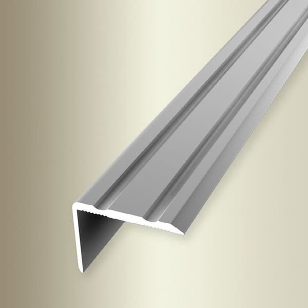 PROVISTON Hörnlist l 24,5 mm H 0 - 17 mm L 2500 mm Anodiserad aluminium Med spår Lätt att böja Silverfärgad Självhäftande