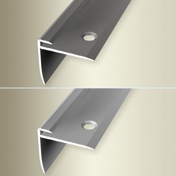 PROVISTON Profil för trappnos l 27 mm H 3 mm L 2500 mm Anodiserad aluminium Ränna Rostfritt stål Försänkt borrning