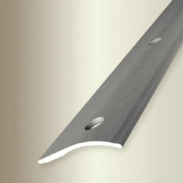 PROVISTON Anpassningsprofil l 40 mm H 0 - 18 mm L 1000 mm Anodiserad aluminium Ramper i rostfritt stål Nedsänkt borrning