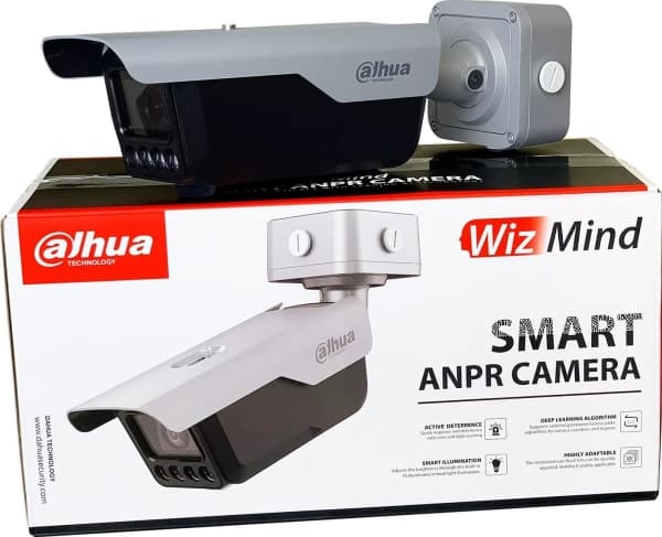 4MP ANPR (automaattinen rekisterikilven tunnistus) lyhyen kantaman 3-8 metrin kuvausetäisyydellä varustettu kamera kiinnikkeellä,