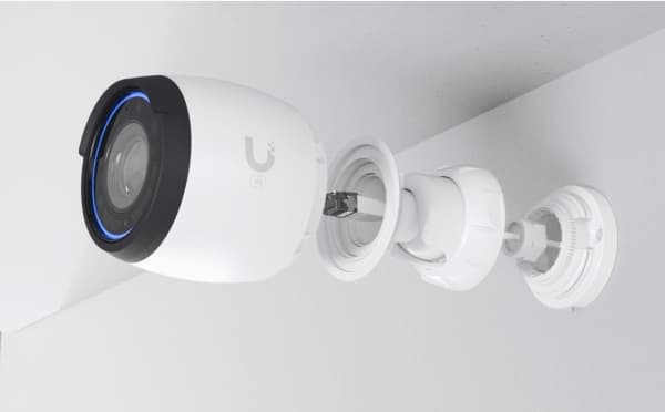 Ubiquiti UniFi Protect UVC-G5-PRO - Netværksovervågningskamera - farve (Dag/nat) - 3840 x 2160 - 30 FPS - IP65