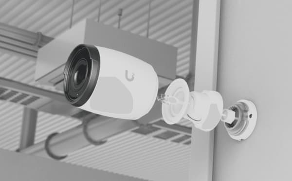 Ubiquiti AI Pro - Nettverksovervåkingskamera - innendørs, utendørs - værbestandig - farge (Dag og natt) - 8 MP - 3840 x 2160 - lyd - GbE - PoE Plus