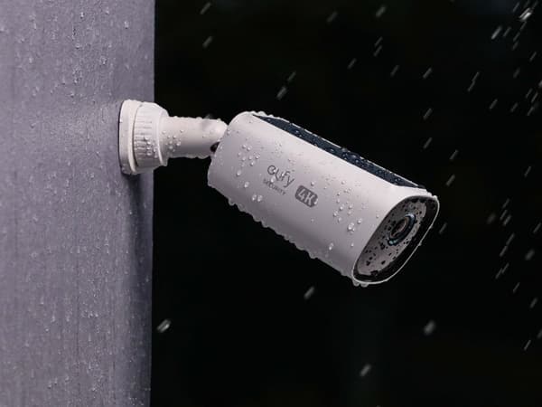 Anker eufyCam 3 övervakningssystem med tre kameror, 4K-upplösning