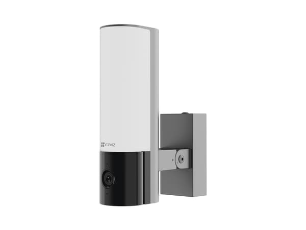 Utelampe med kamera EZVIZ CS-EL3, WIFI (3WFL, 2,8mm), 230V