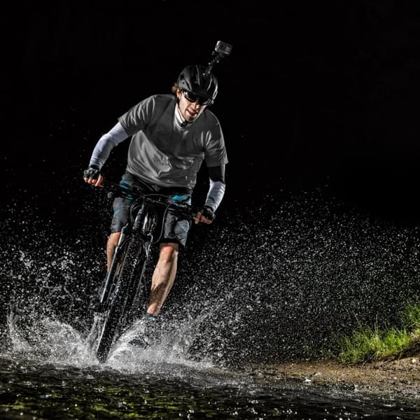Et sæt tilbehør til hjelmmontering til GoPro DJI Insta360 SJCam Eken sportskamera
