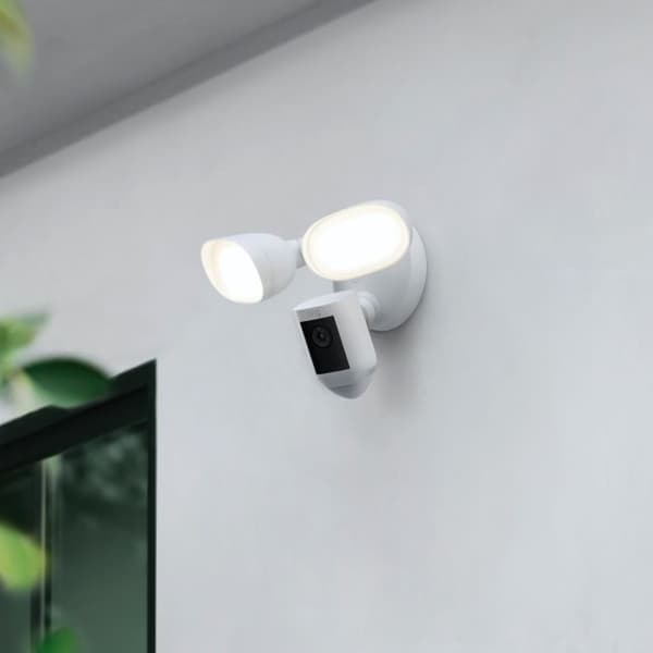 Övervakningskamera - RING - Spotlight Pro Plug-in - Vit - EU