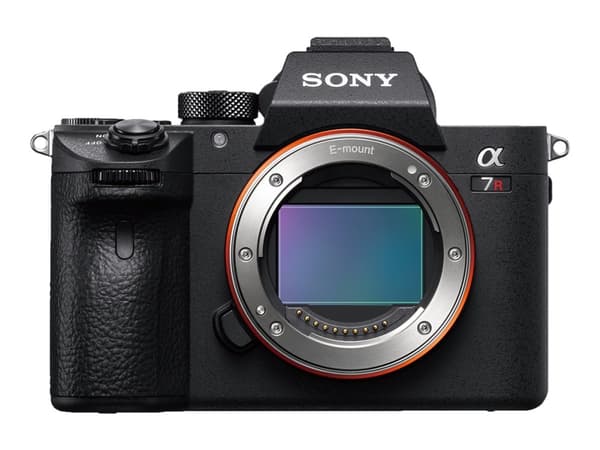 Sony a7R III ILCE-7RM3 - Digitaalikamera - peilitön - 42,4 MP - Full Frame - 4K / 30 fps - vain runko - Wi-Fi, NFC, Bluetooth - musta - musta