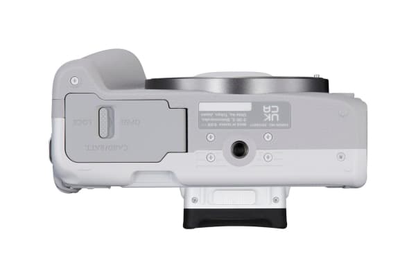 Canon EOS R50, White + RF-S 18-45mm F4.5-6.3 IS STM Kit, 24,2 MP, 6000 x 4000 pikseliä, CMOS, 4K Ultra HD, Kosketusnäyttö, Valkoinen